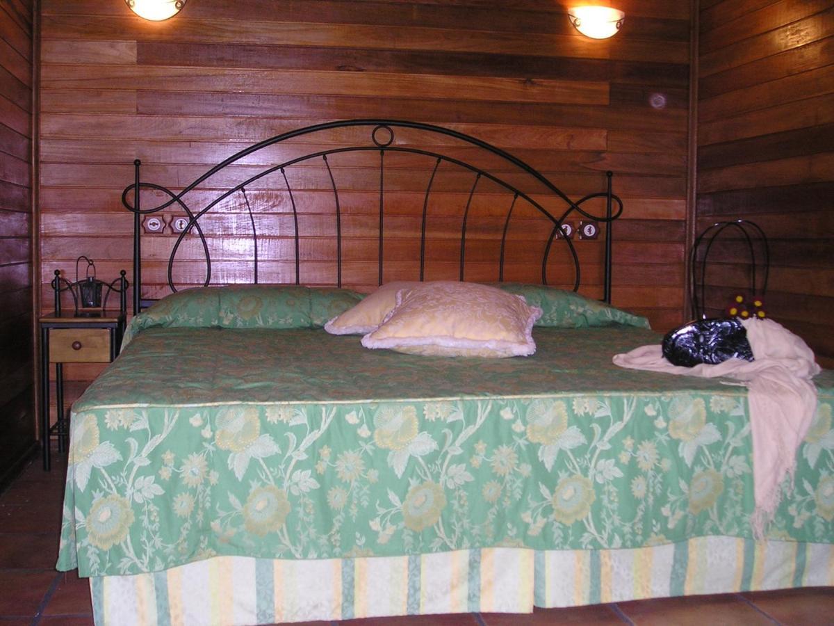 Cabanas Valle Verde Moya  Luaran gambar