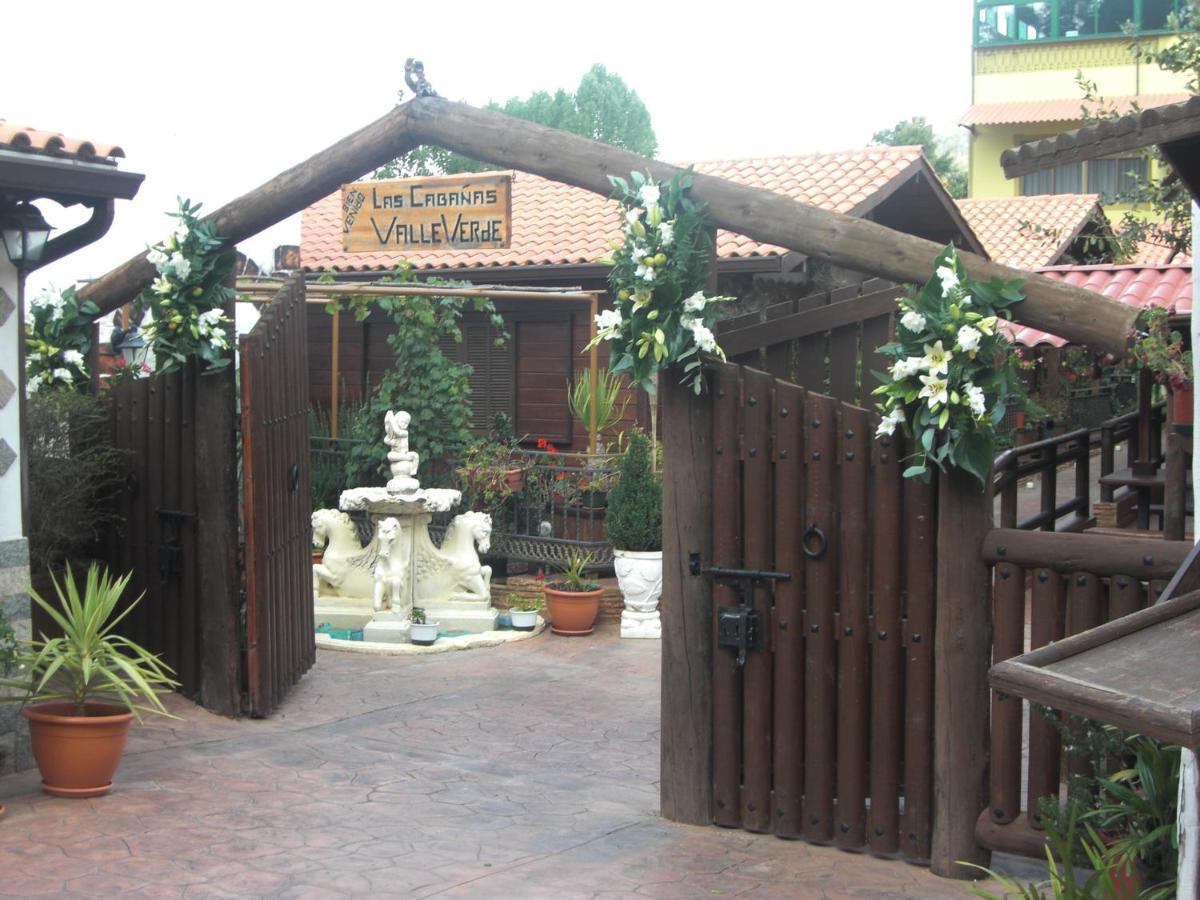 Cabanas Valle Verde Moya  Luaran gambar